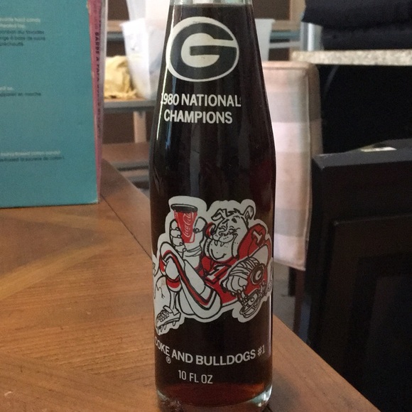 Collectors item coke bottles - Picture 2 of 4